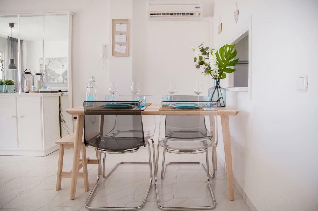 Cozy Apartment เบนัลมาเดนา ภายนอก รูปภาพ