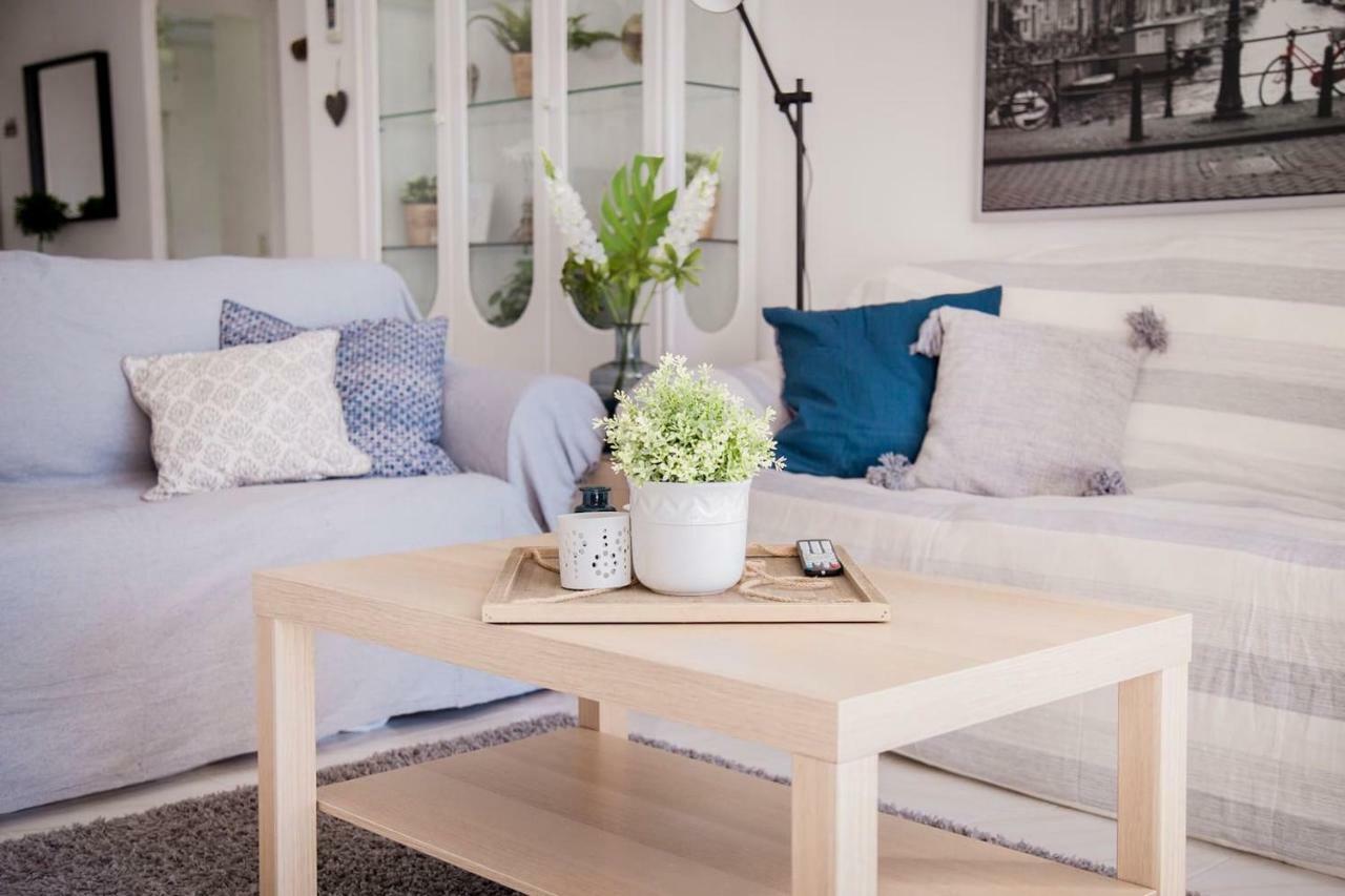 Cozy Apartment เบนัลมาเดนา ภายนอก รูปภาพ