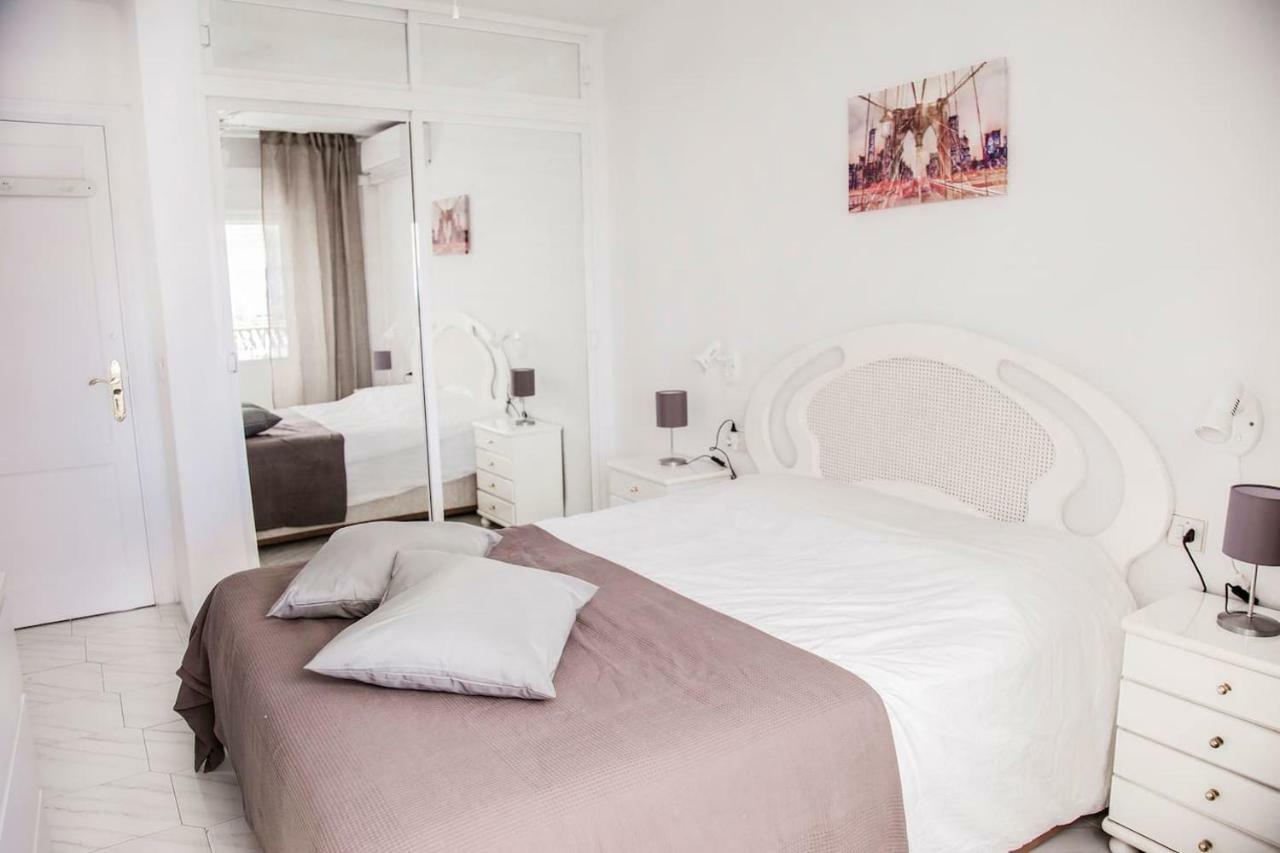 Cozy Apartment เบนัลมาเดนา ภายนอก รูปภาพ